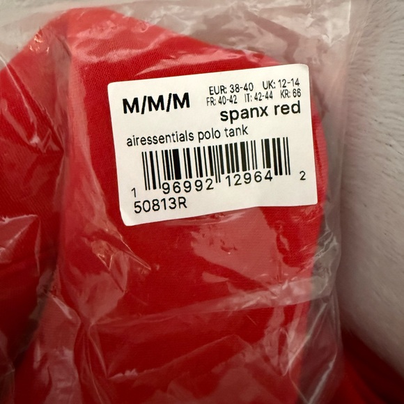 ⭐️NWT SPANX AirEssentials Polo Tank⭐️ - Picture 7 of 8